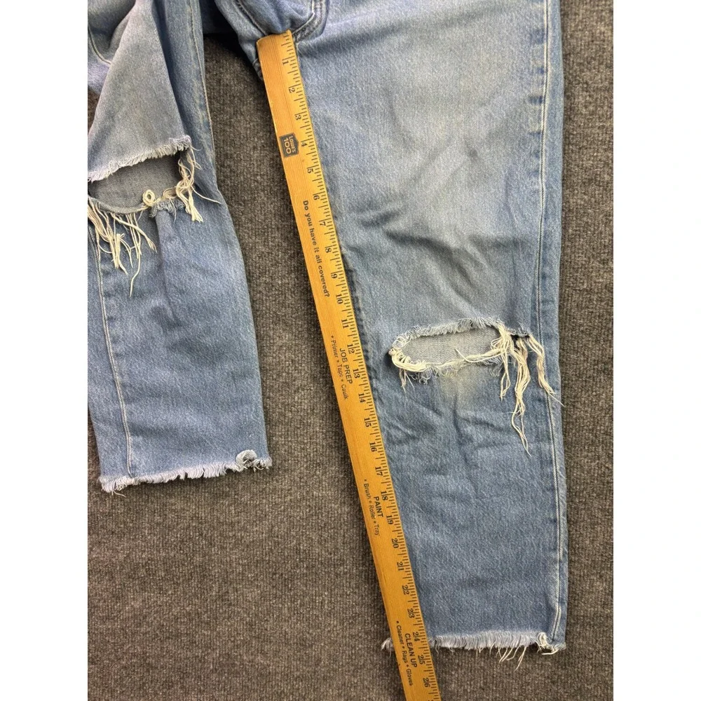 Levi's Wedgie Straight Jeans Womens 28 Blue Distressed Raw Hem Button Fly